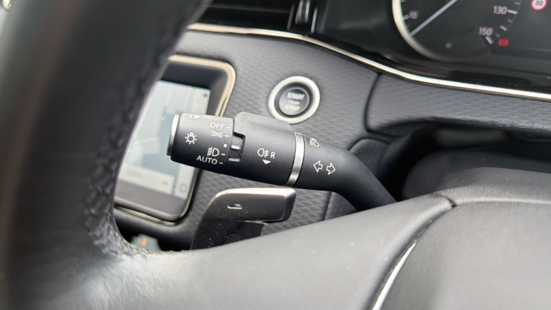 Land Rover Range Rover Evoque 2.0 D200 R-Dynamic S 5dr Auto Diesel Hatchback